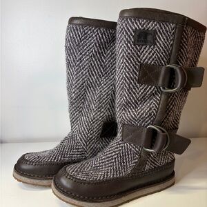 Sorel Chipahko Wool Blanket Boots Leather Straps Brown/Burgundy/Cream Wmn 5 EU36